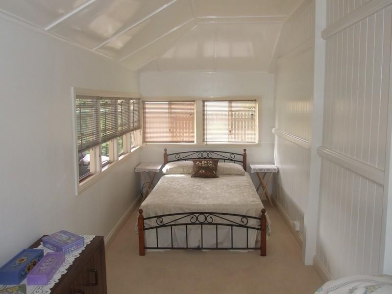 9 George Street, Goombungee QLD 4354