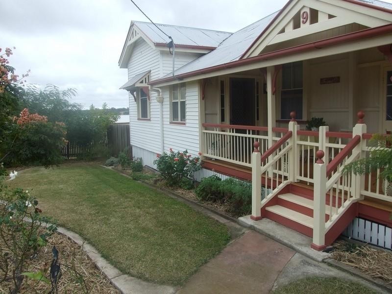 9 George Street, Goombungee QLD 4354