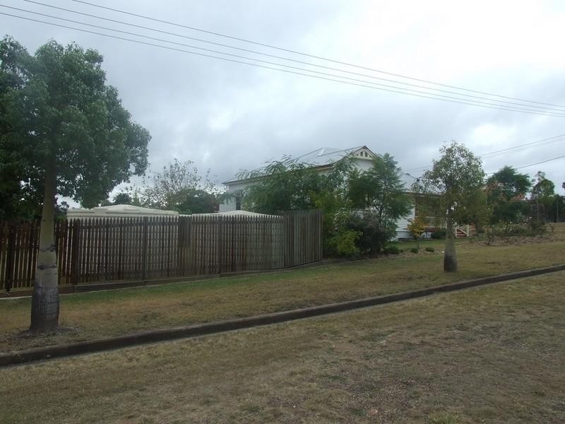 9 George Street, Goombungee QLD 4354