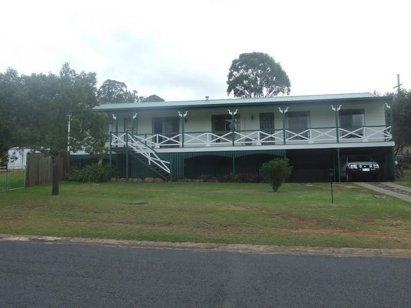 16 Railway Terrace, Crows Nest QLD 4355