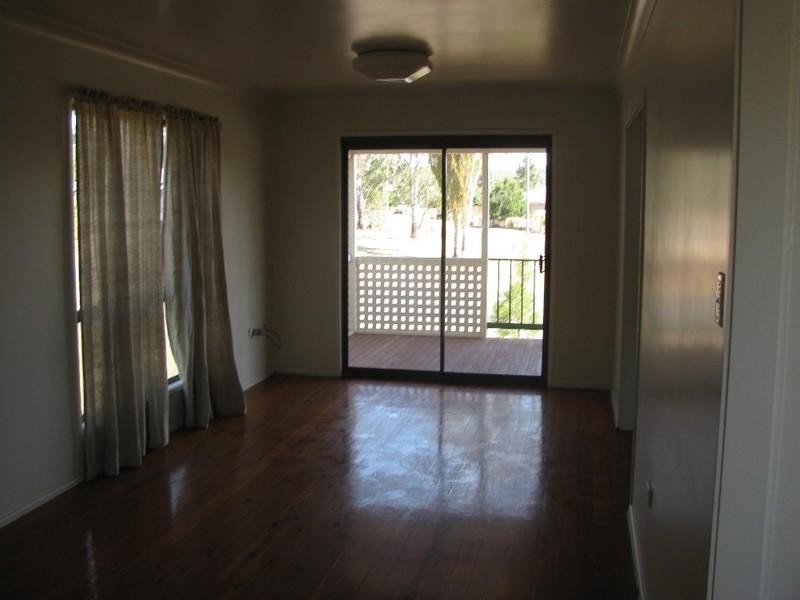 2 Dale Street, Crows Nest QLD 4355