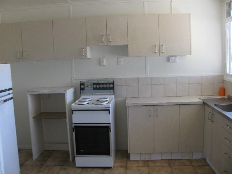 2 Dale Street, Crows Nest QLD 4355
