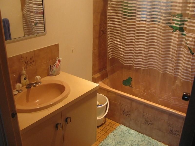 8 Peters Street, Goombungee QLD 4354