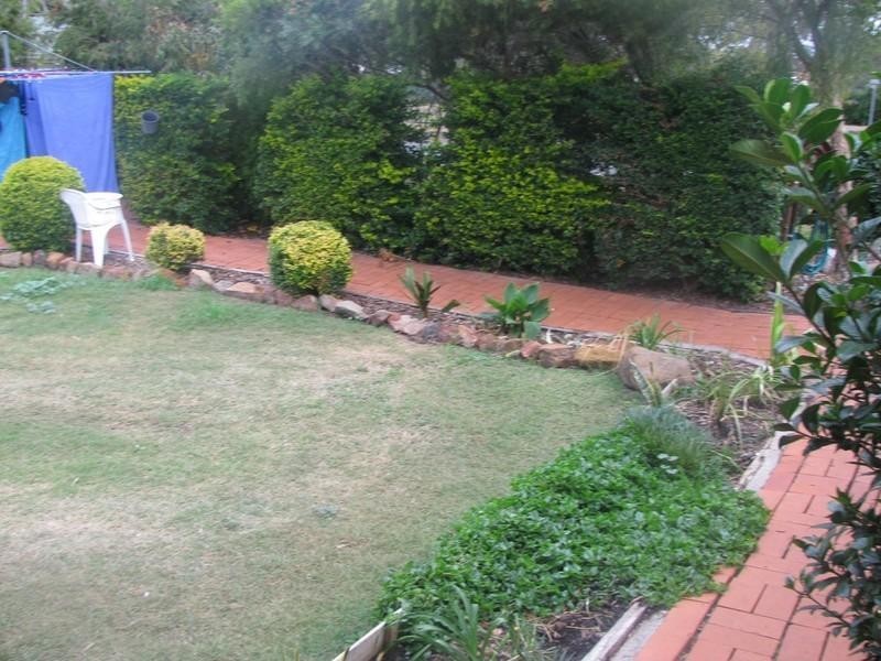 8 Peters Street, Goombungee QLD 4354