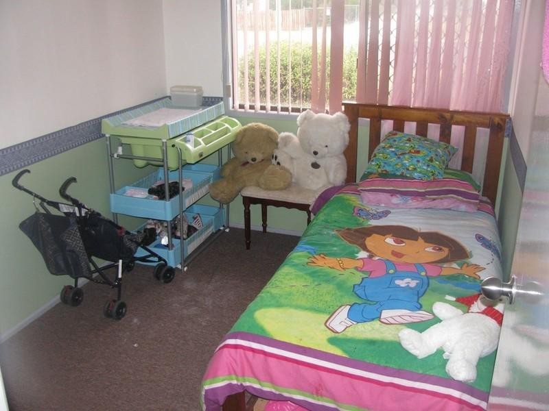 8 Peters Street, Goombungee QLD 4354