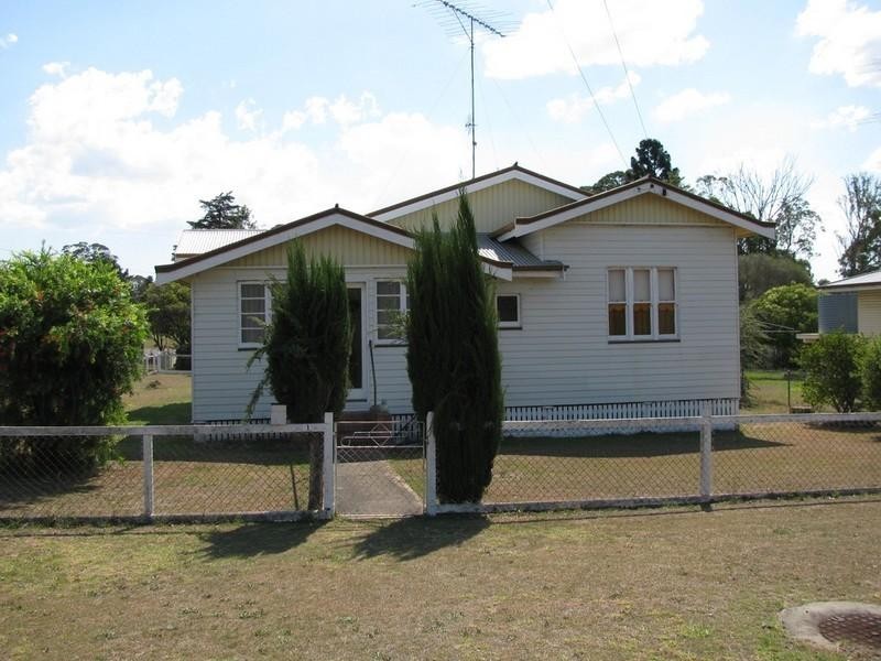 1 Park Road, Crows Nest QLD 4355