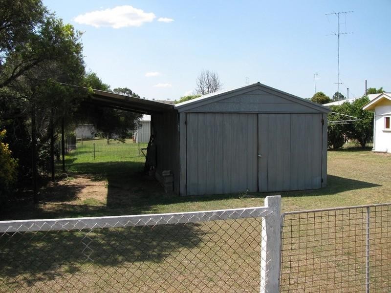 1 Park Road, Crows Nest QLD 4355