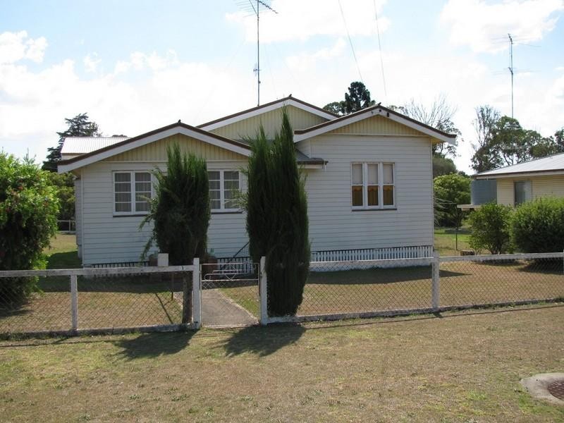 1 Park Road, Crows Nest QLD 4355