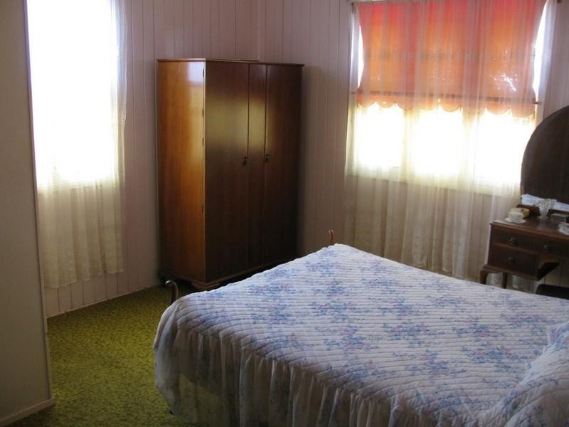 1 Park Road, Crows Nest QLD 4355