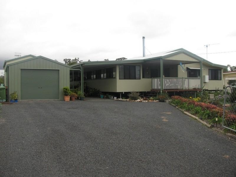 1 New England Highway, Crows Nest QLD 4355