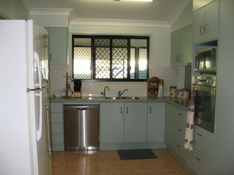 1 New England Highway, Crows Nest QLD 4355