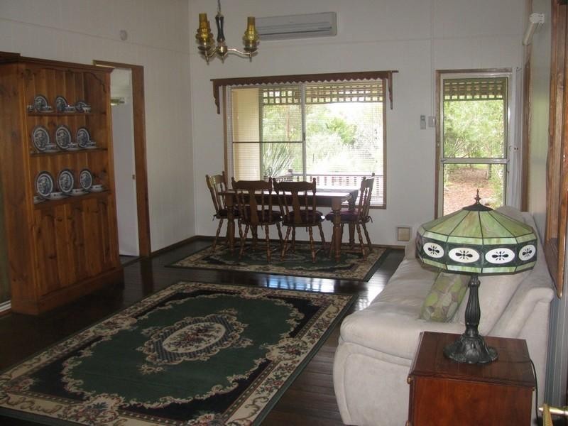 6 Short Street, Crows Nest QLD 4355