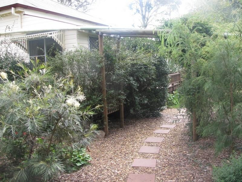 6 Short Street, Crows Nest QLD 4355