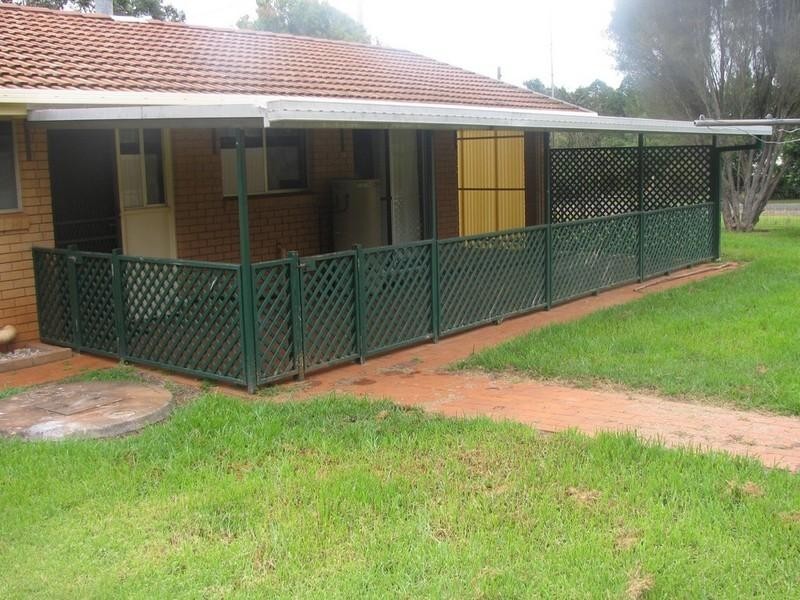 3 Station Street, Hampton QLD 4352