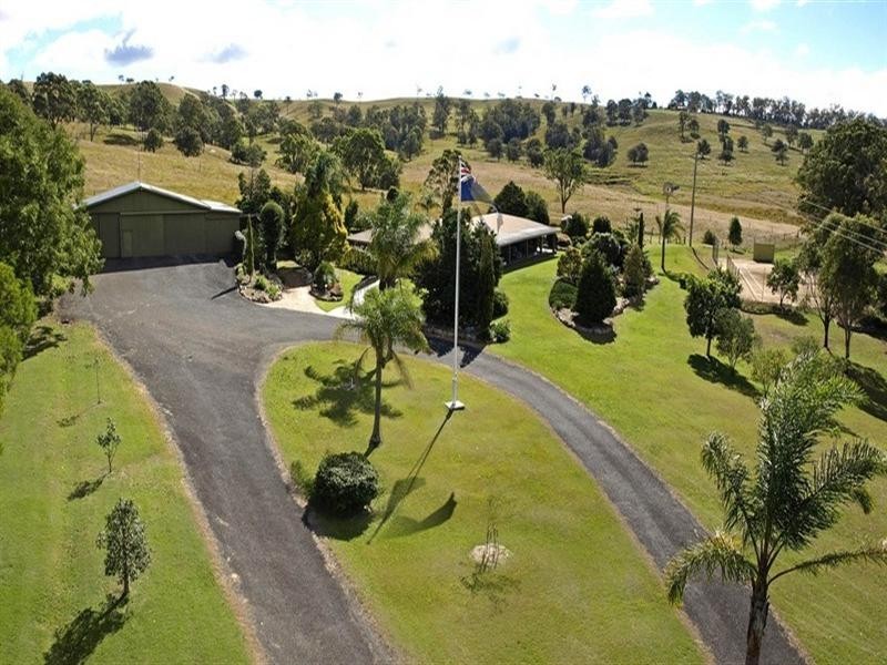 26 Devoncourt Road, Crows Nest QLD 4355