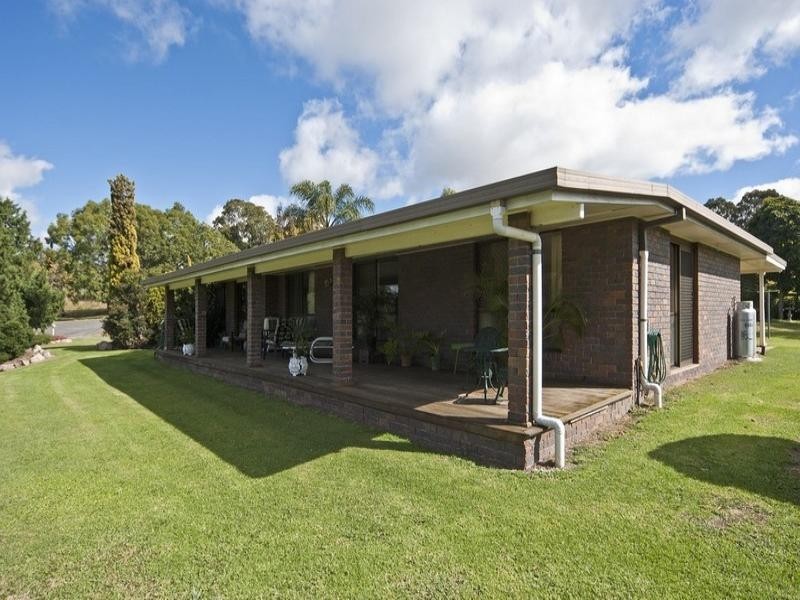 26 Devoncourt Road, Crows Nest QLD 4355