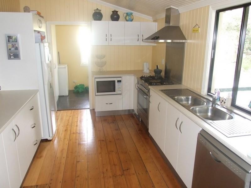 209 Pechey Forestry Road, Crows Nest QLD 4355