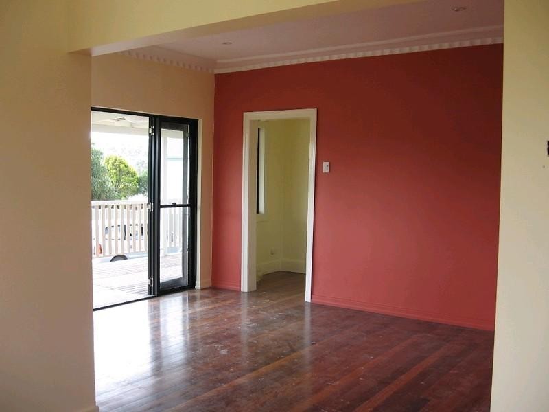 10 Park Road, Crows Nest QLD 4355