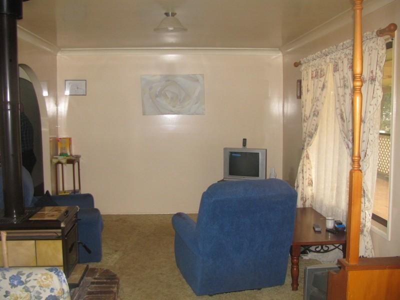 35 Mocatta Street, Goombungee QLD 4354