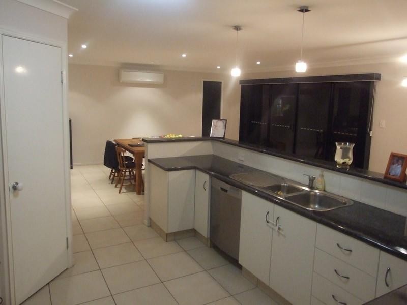 6 Mocatta Street, Goombungee QLD 4354