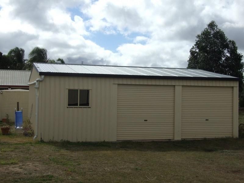 6 Mocatta Street, Goombungee QLD 4354