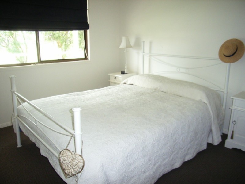 1 Oxford Street, Crows Nest QLD 4355