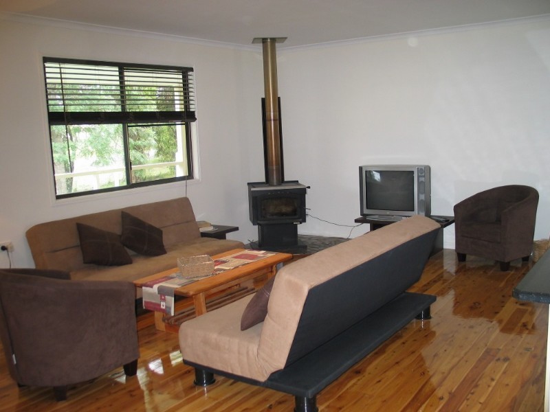 1 Oxford Street, Crows Nest QLD 4355