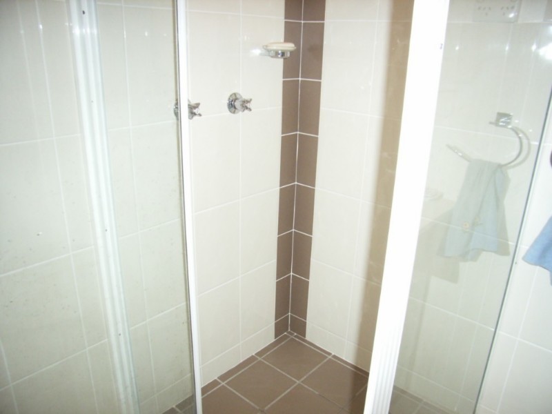 1 Oxford Street, Crows Nest QLD 4355