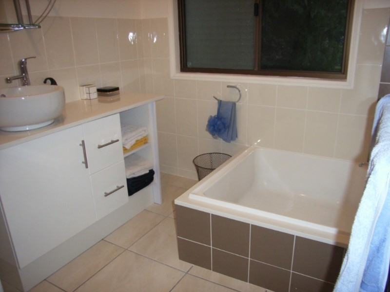 1 Oxford Street, Crows Nest QLD 4355