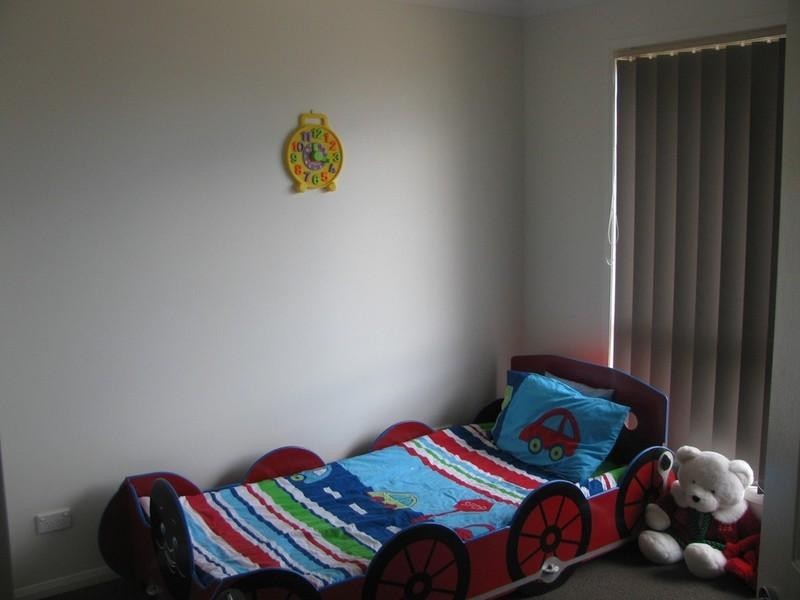 6 Vicky Avenue, Crows Nest QLD 4355