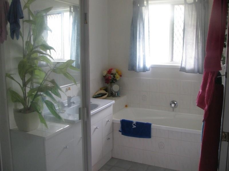 10 Woodlea Court, Crows Nest QLD 4355