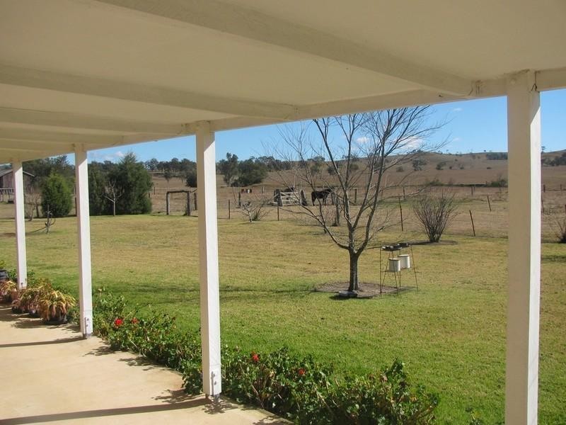 7265 New England Highway, Crows Nest QLD 4355