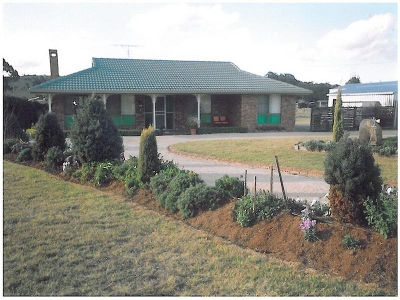 7265 New England Highway, Crows Nest QLD 4355