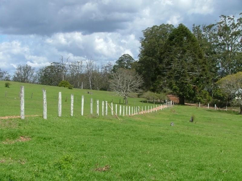 76 Cullens Road, Ravensbourne QLD 4352