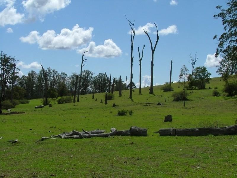 76 Cullens Road, Ravensbourne QLD 4352