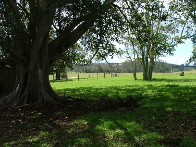 76 Cullens Road, Ravensbourne QLD 4352