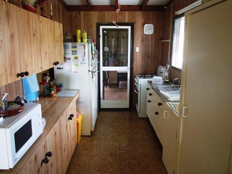 98 King Road, Blackbutt QLD 4306