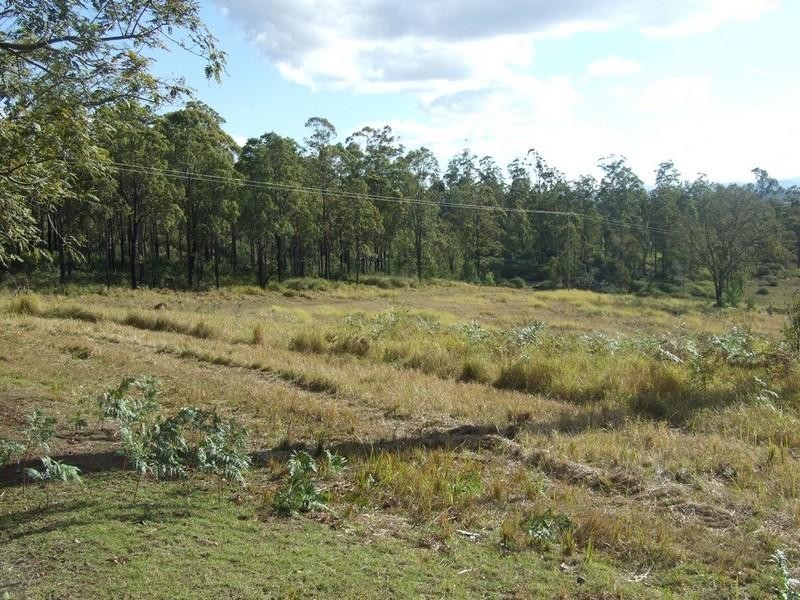 98 King Road, Blackbutt QLD 4306