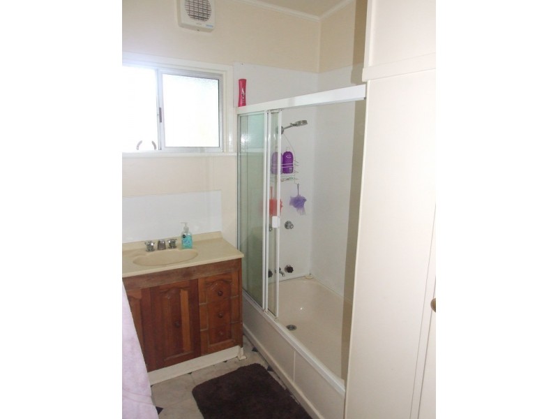 10 Hartwig Street, Goombungee QLD 4354