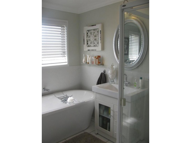 26 Parkland Drive, Crows Nest QLD 4355