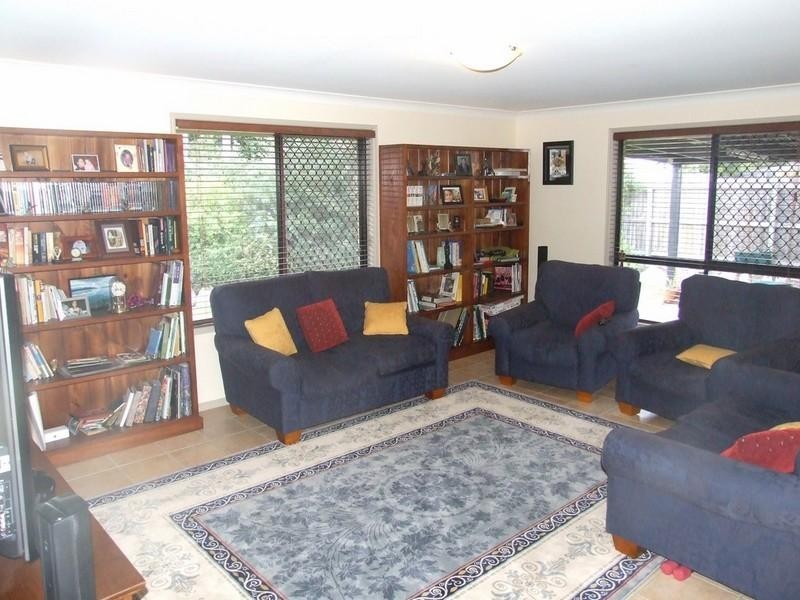 10 Lee Court, Crows Nest QLD 4355