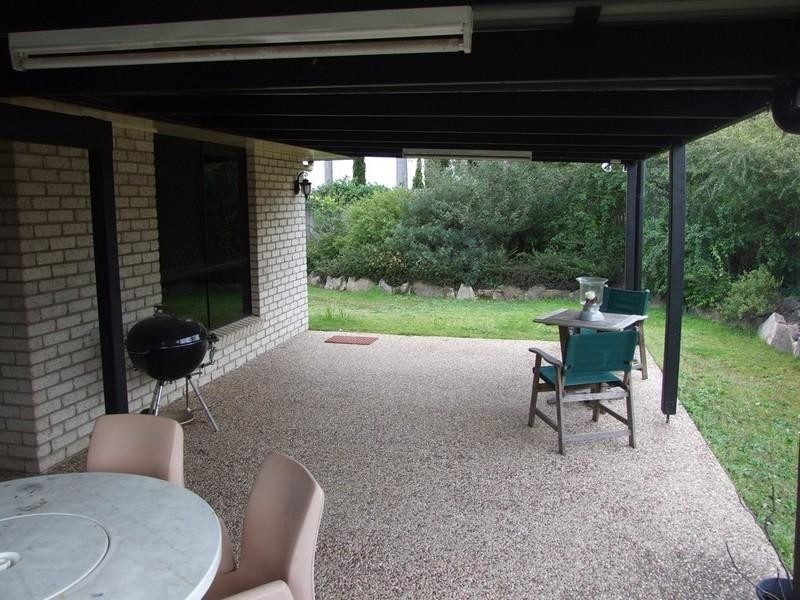 10 Lee Court, Crows Nest QLD 4355