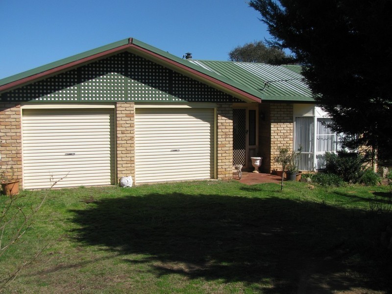 1 Perseverance Dam Road, Crows Nest QLD 4355