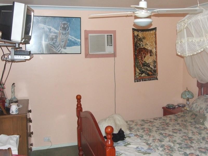 19 Peters Street, Goombungee QLD 4354