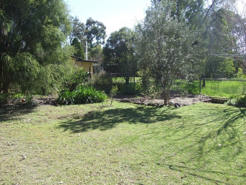 32 James Street, Crows Nest QLD 4355