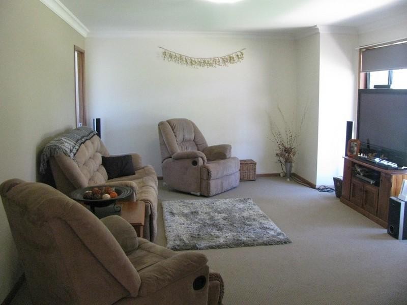 51 Woodlea Court, Crows Nest QLD 4355