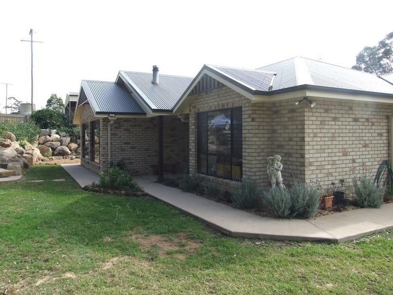 51 Woodlea Court, Crows Nest QLD 4355