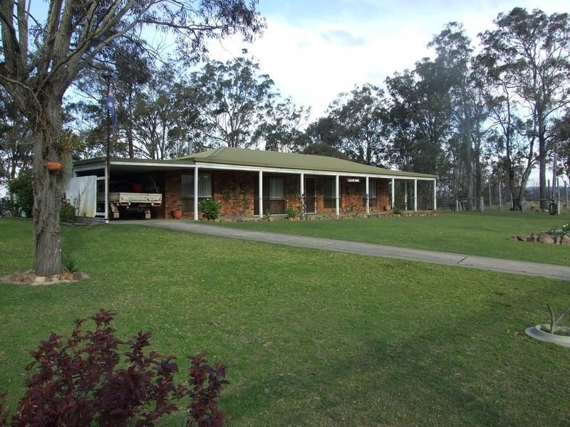 6891 New England Highway, Crows Nest QLD 4355
