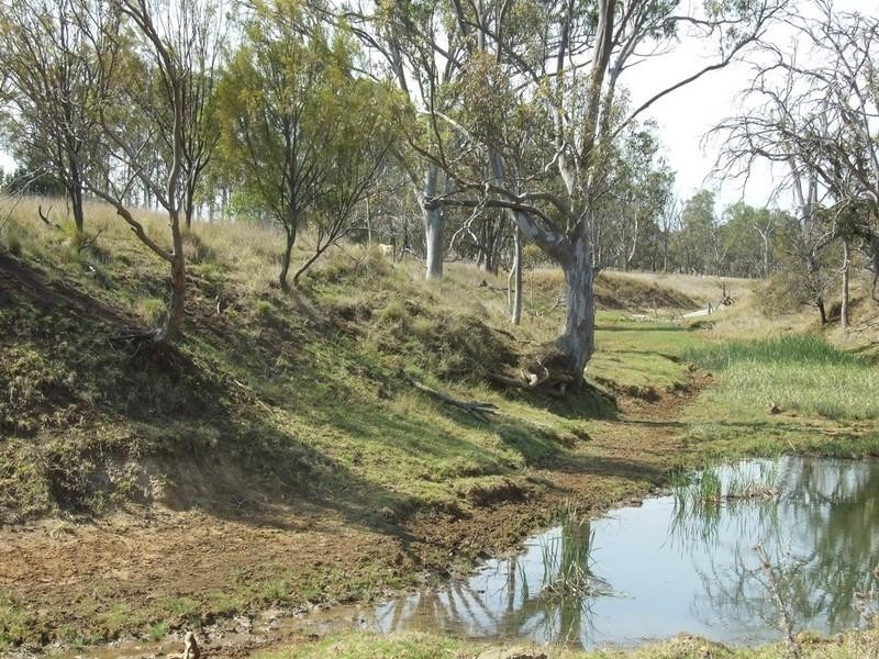 6891 New England Highway, Crows Nest QLD 4355