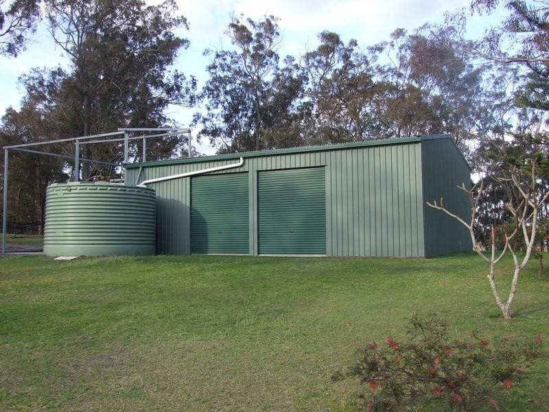 6891 New England Highway, Crows Nest QLD 4355